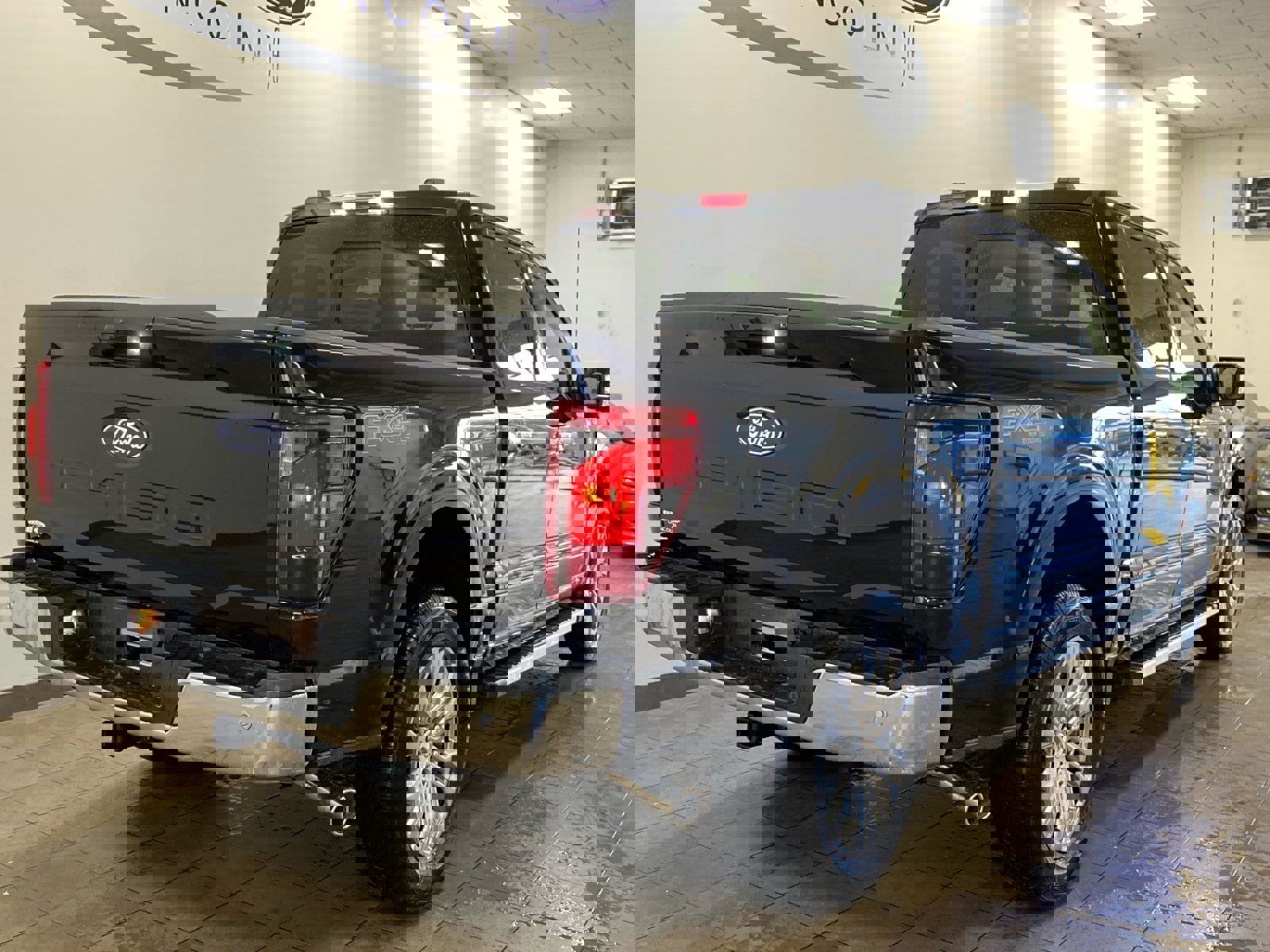 New 2025 Ford F150 XLT w/ Equipment Group 302A MID image 7