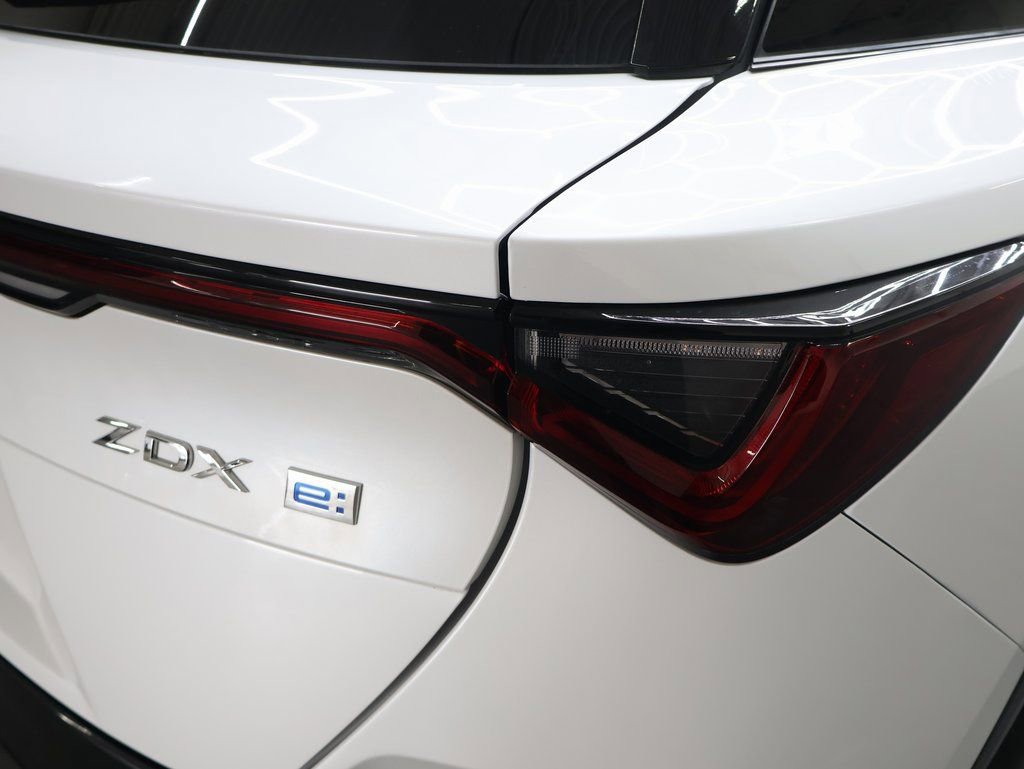 Used 2024 Acura ZDX A-Spec image 28