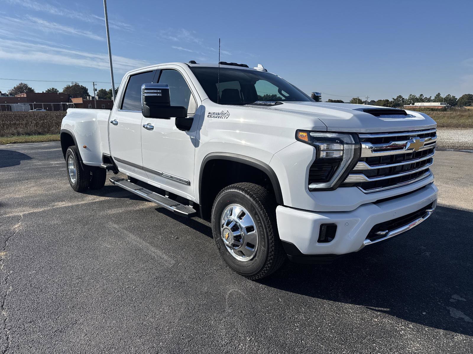 New 2026 Chevrolet Silverado 3500 High Country w/ Technology Package image 7