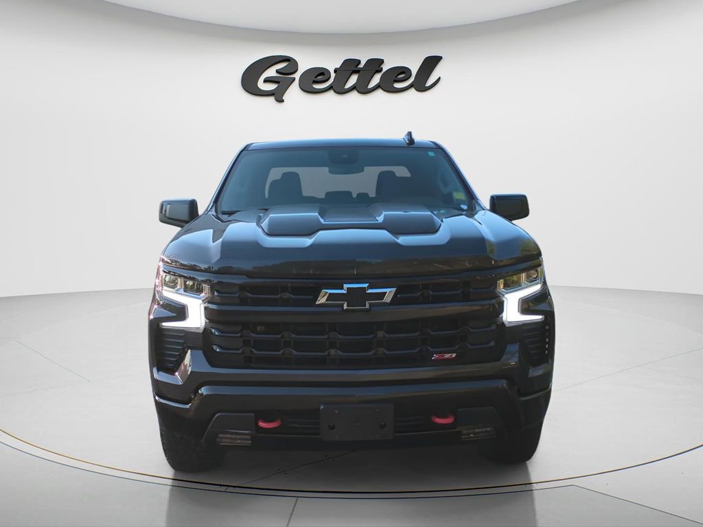 Used 2024 Chevrolet Silverado 1500 LT Trail Boss AWD/4WD image 2