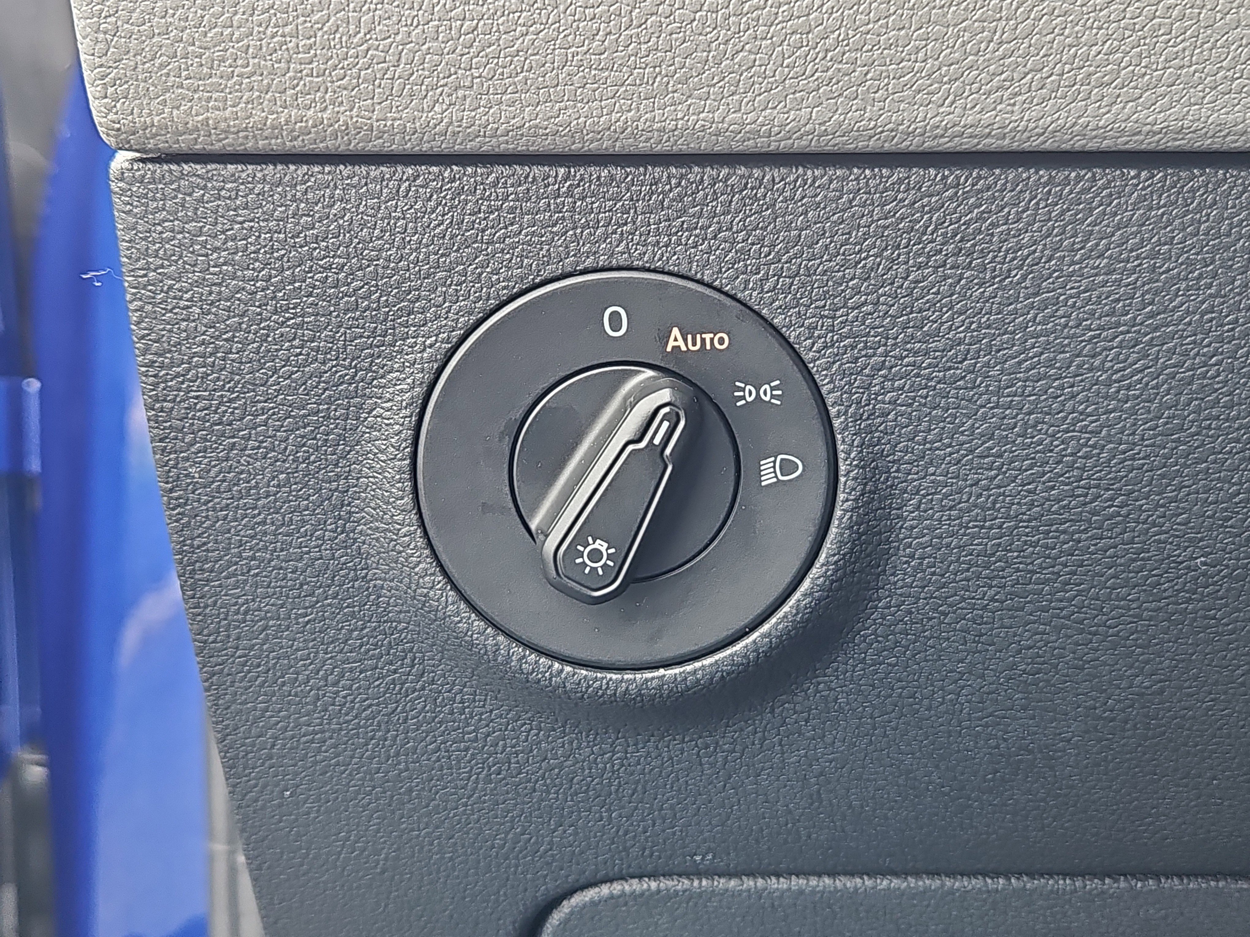 Certified 2024 Volkswagen Taos S AWD/4WD image 9