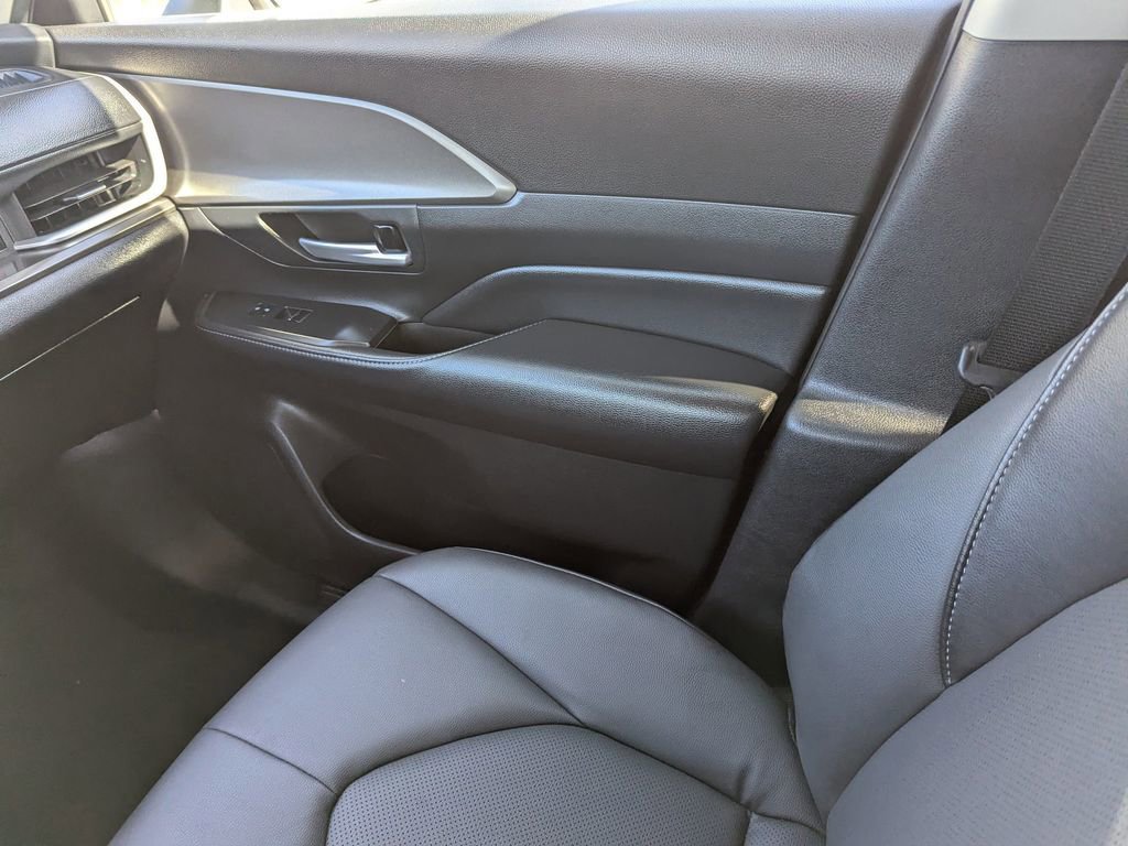 Used 2024 Toyota Grand Highlander XLE image 14