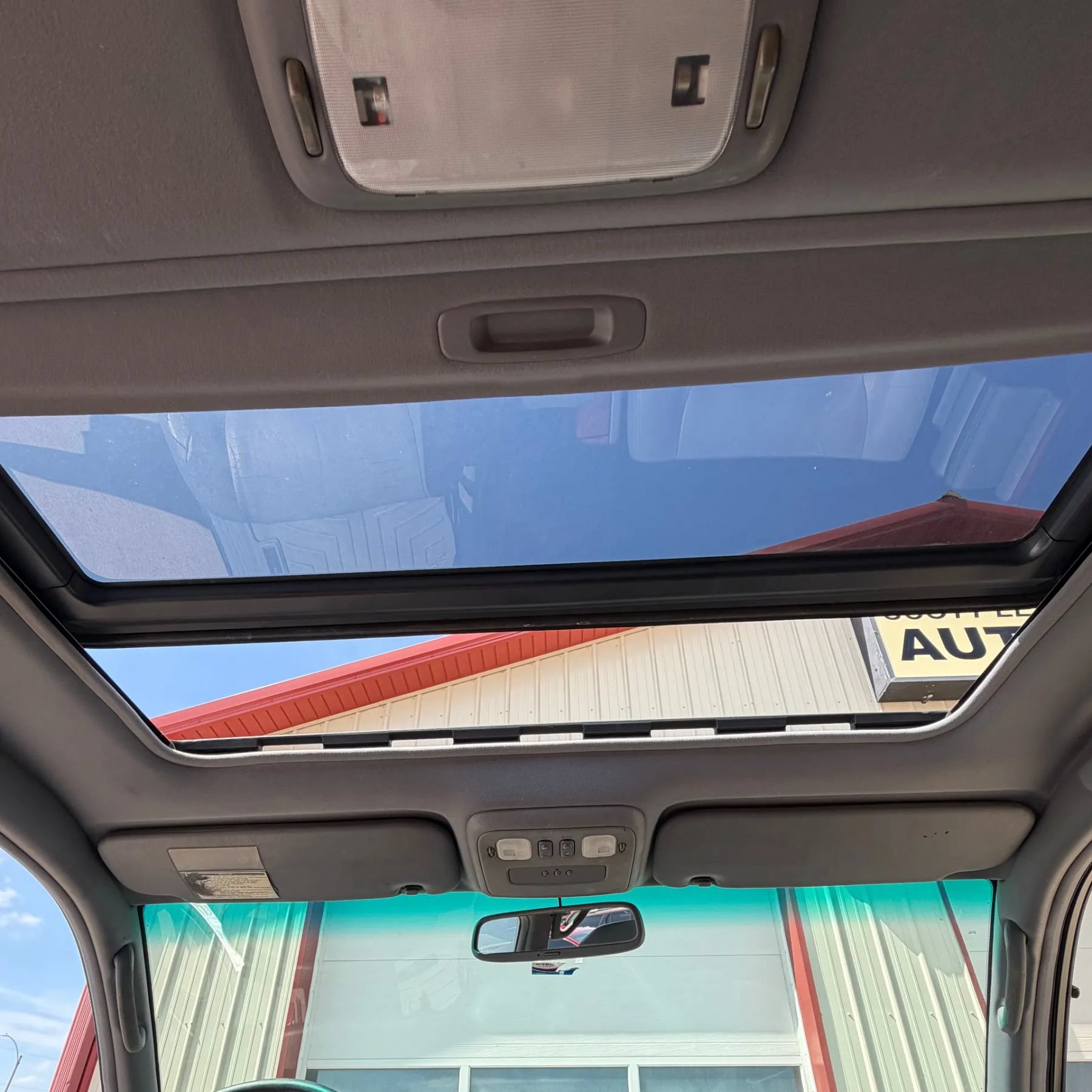 Used 1999 Lexus LX 470 4WD image 17