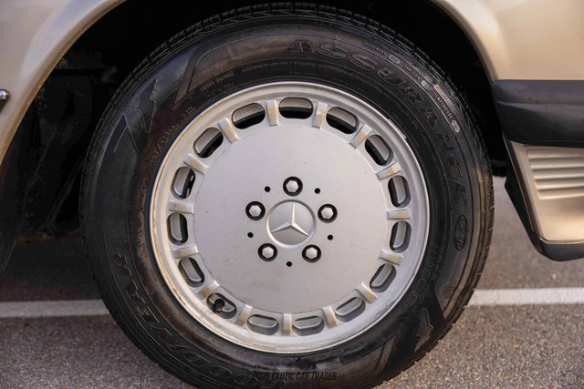 Used 1987 Mercedes-Benz 560 SL image 52