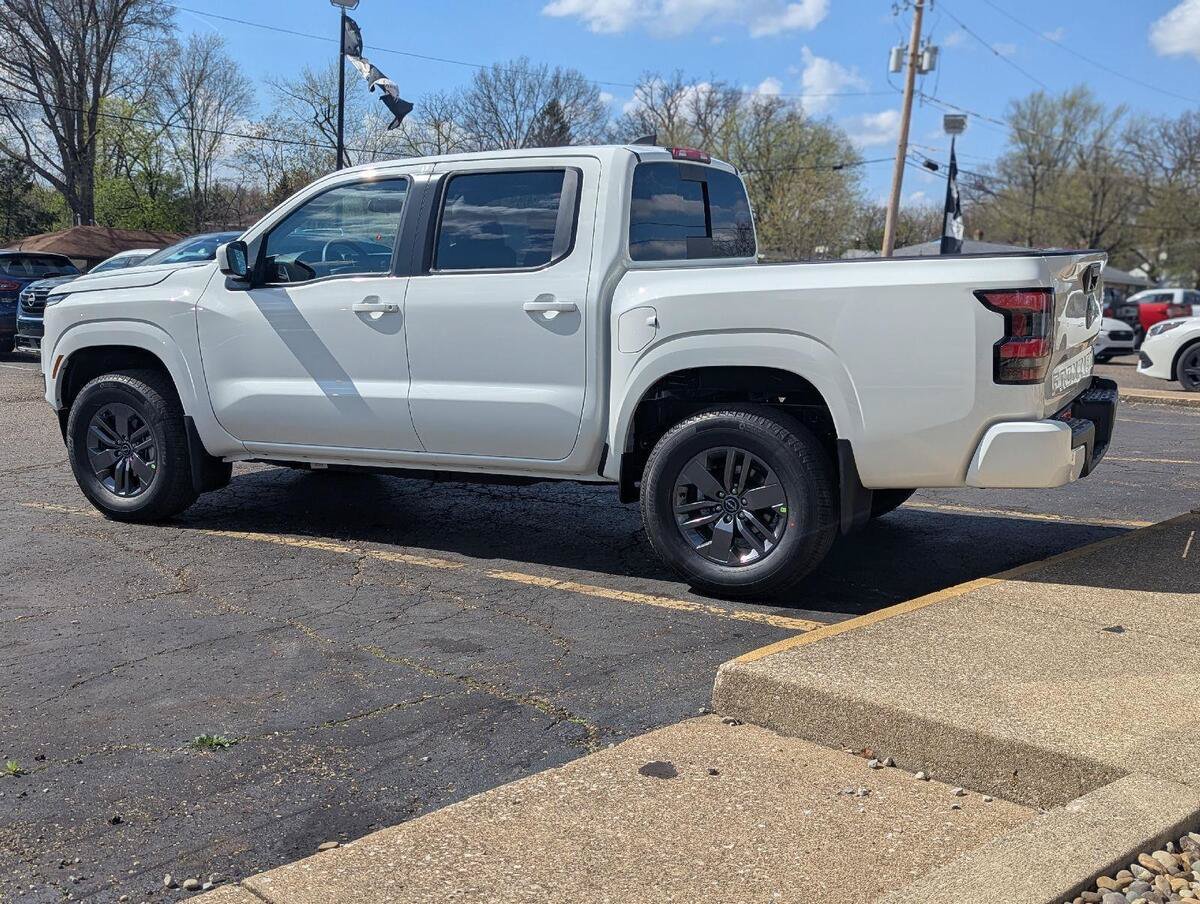 New 2026 Nissan Frontier SV AWD/4WD image 8