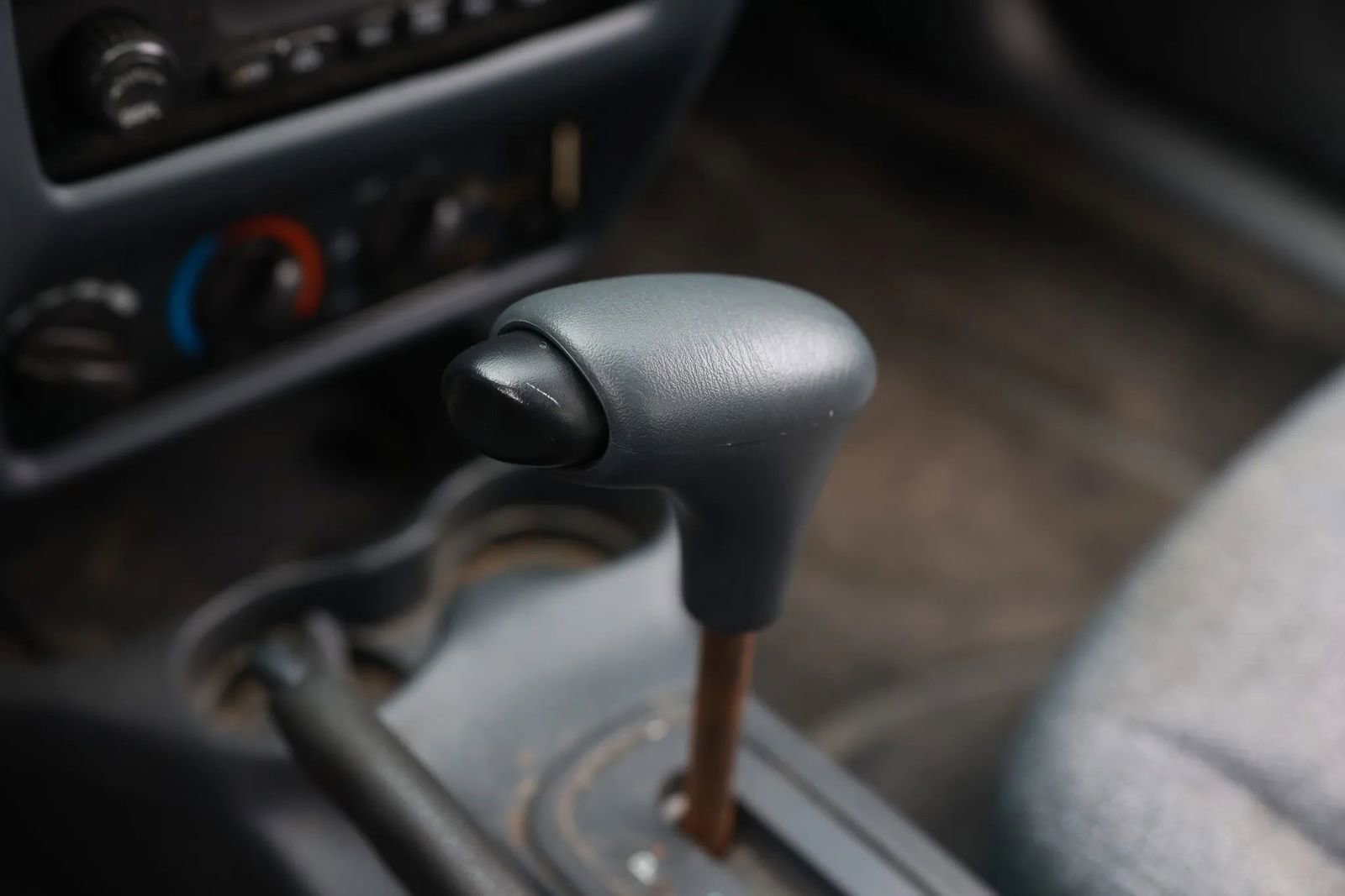 Used 2005 Chevrolet Cavalier Sedan 4D w/ Preferred Equipment Group image 37