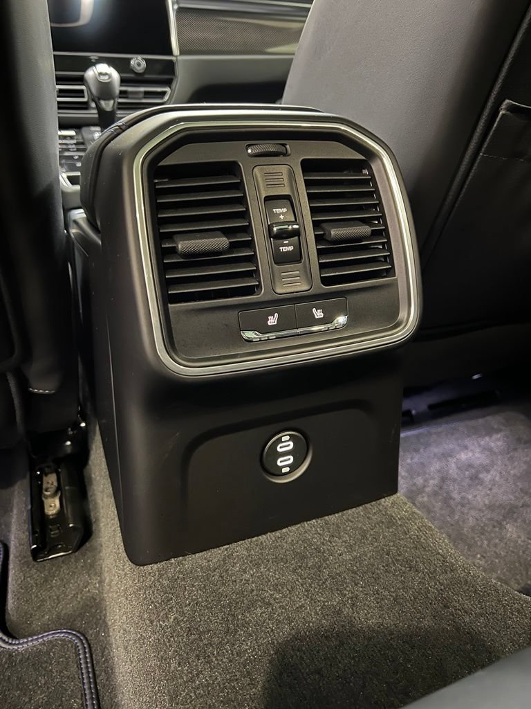 Used 2022 Porsche Macan S AWD/4WD image 19
