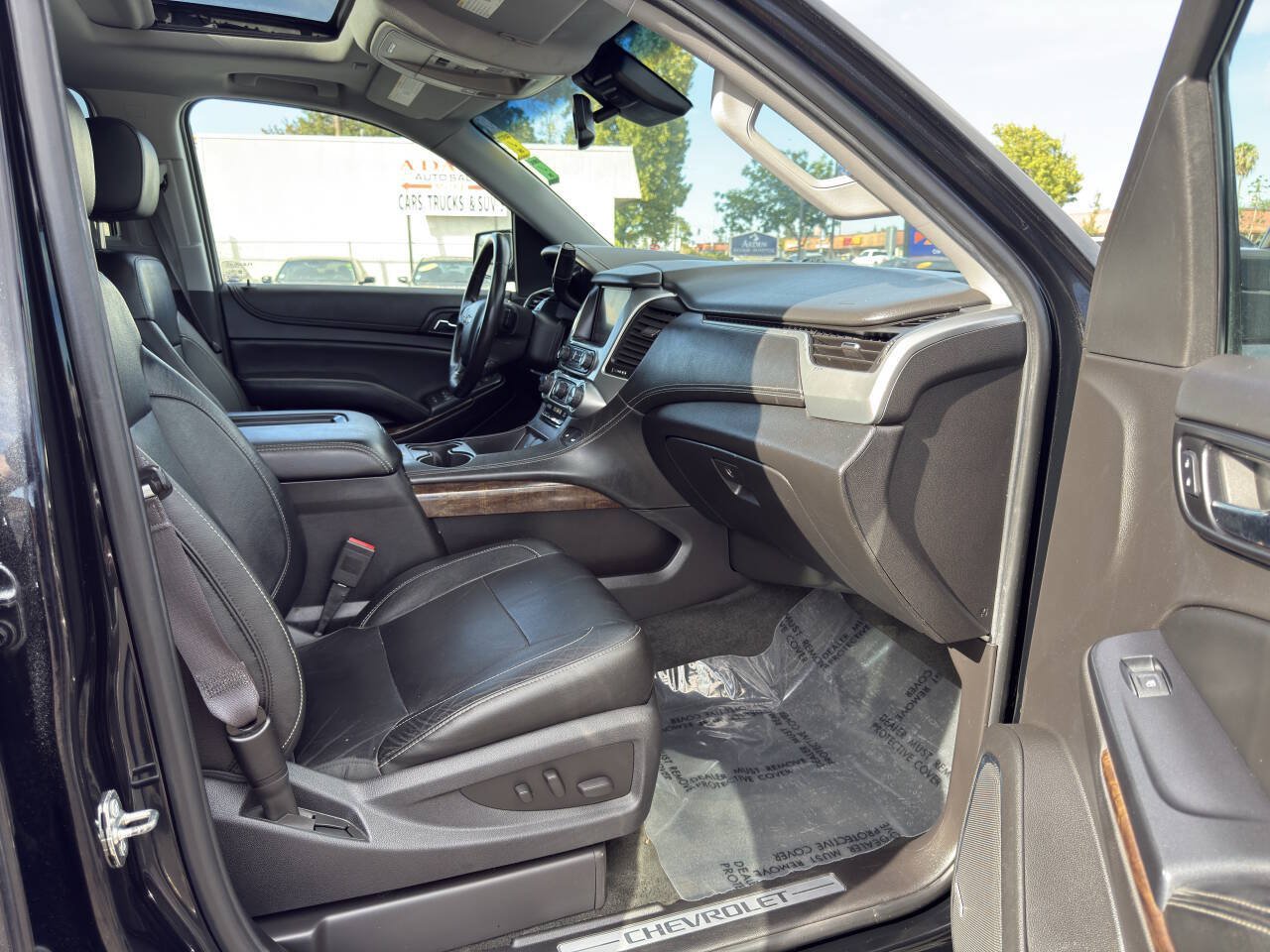 Used 2015 Chevrolet Tahoe LT RWD image 13