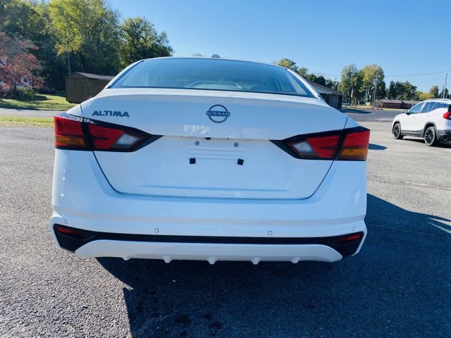 Used 2025 Nissan Altima 2.5 SV image 10