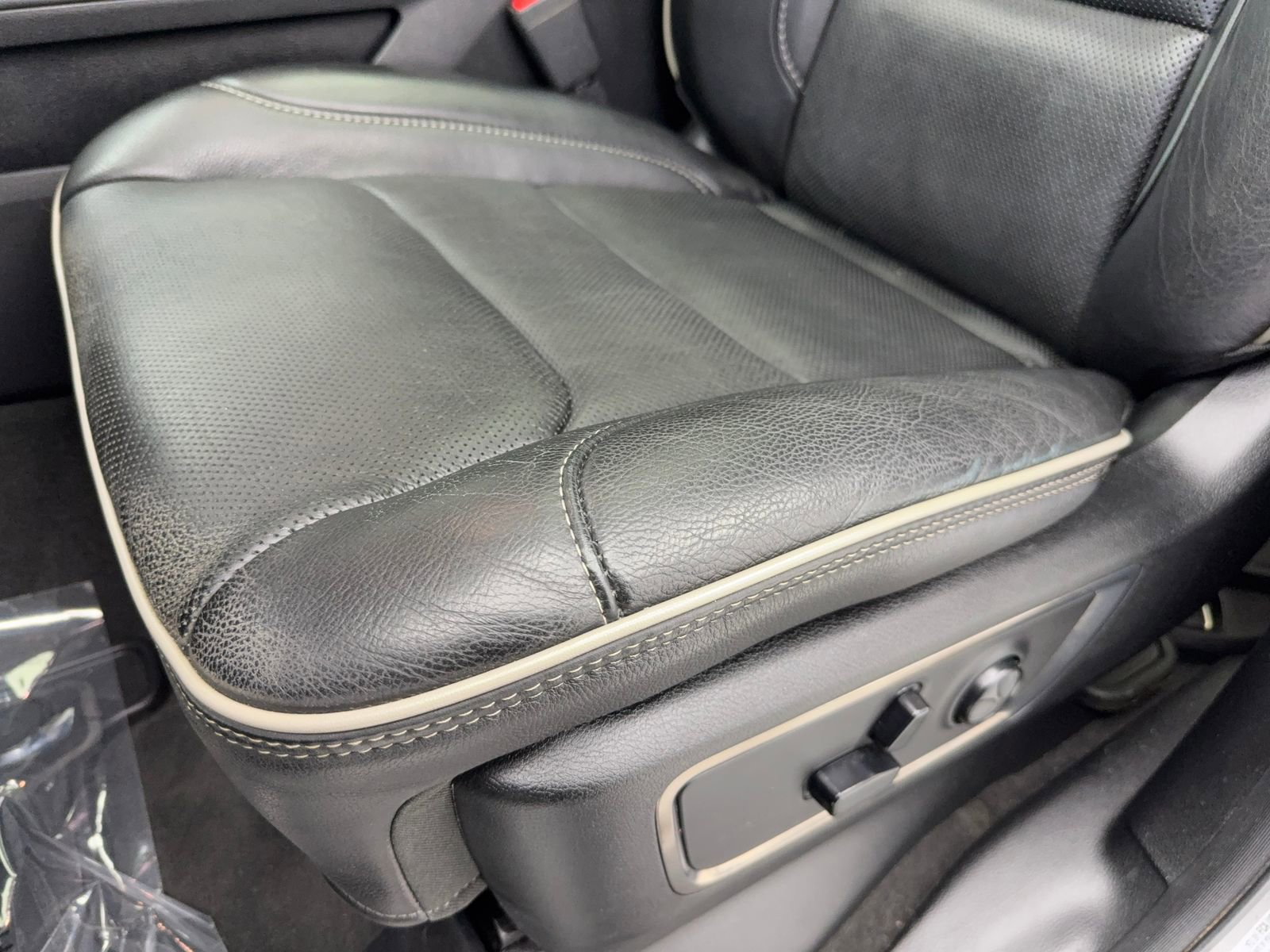 Used 2020 RAM 1500 Limited image 30