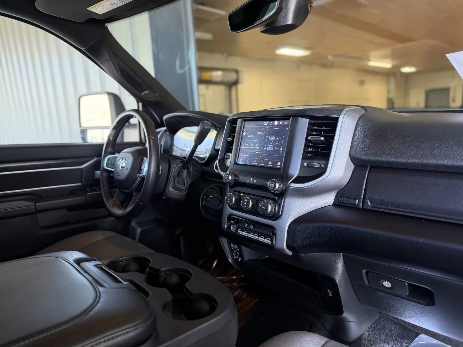 Used 2024 RAM 4500 SLT w/ Quick Order Package 2YG SLT AWD/4WD image 47