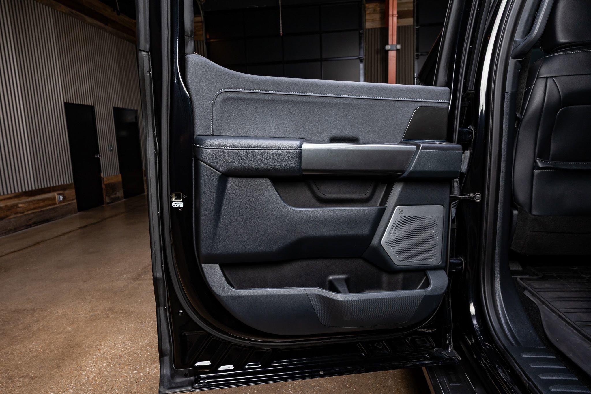 Used 2022 Ford F150 Lariat w/ Equipment Group 502A High image 38