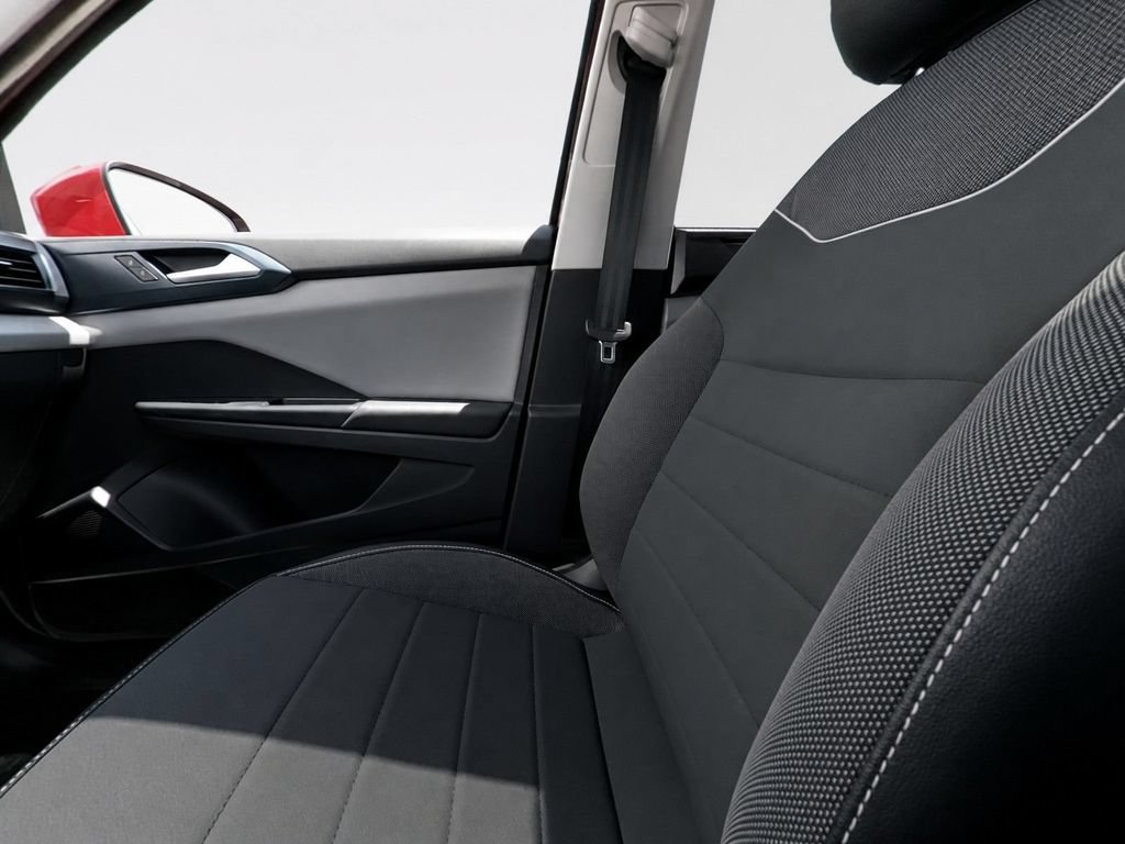 Certified 2023 Volkswagen Taos SE AWD/4WD image 24