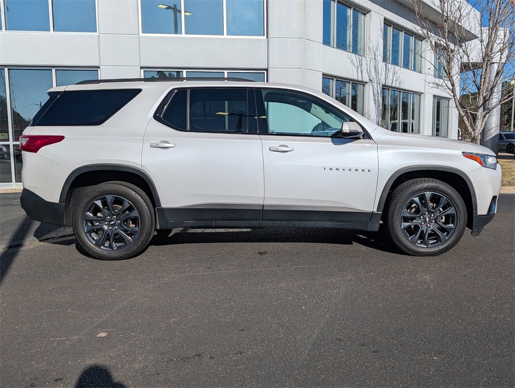 Used 2020 Chevrolet Traverse RS w/ LPO, Cargo Package image 3
