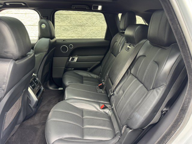 Used 2016 Land Rover Range Rover Sport HSE AWD/4WD image 8