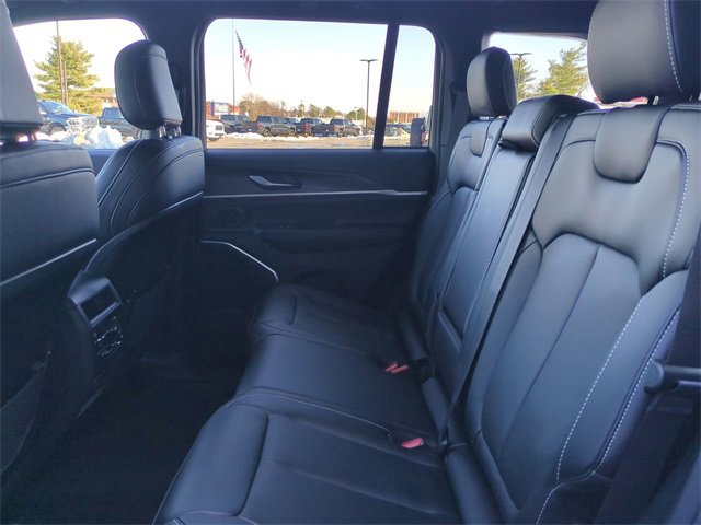 New 2026 Jeep Grand Cherokee Limited image 14