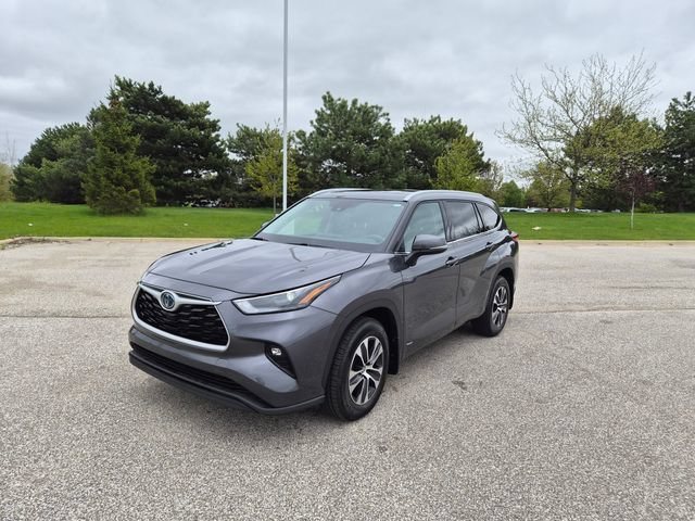 Used 2022 Toyota Highlander XLE