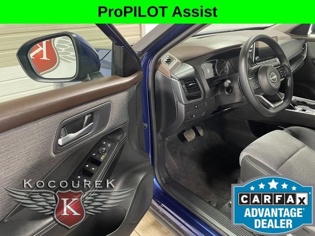 Used 2023 Nissan Rogue SV AWD/4WD image 10