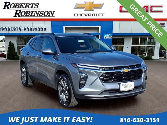 Used 2025 Chevrolet Trax LT w/ LT Convenience Package FWD image 1