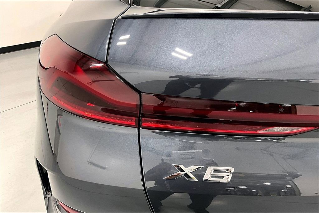 Used 2020 BMW X6 xDrive40i w/ Executive Package AWD/4WD image 30