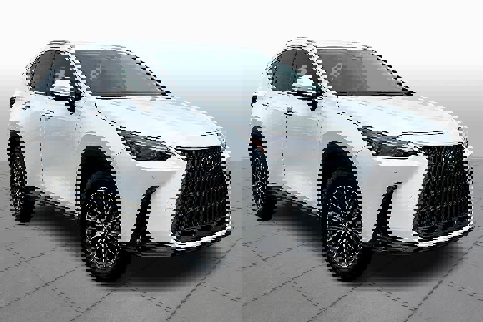 Used 2025 Lexus NX 250 FWD w/ Accessory Package (Z2) image 3