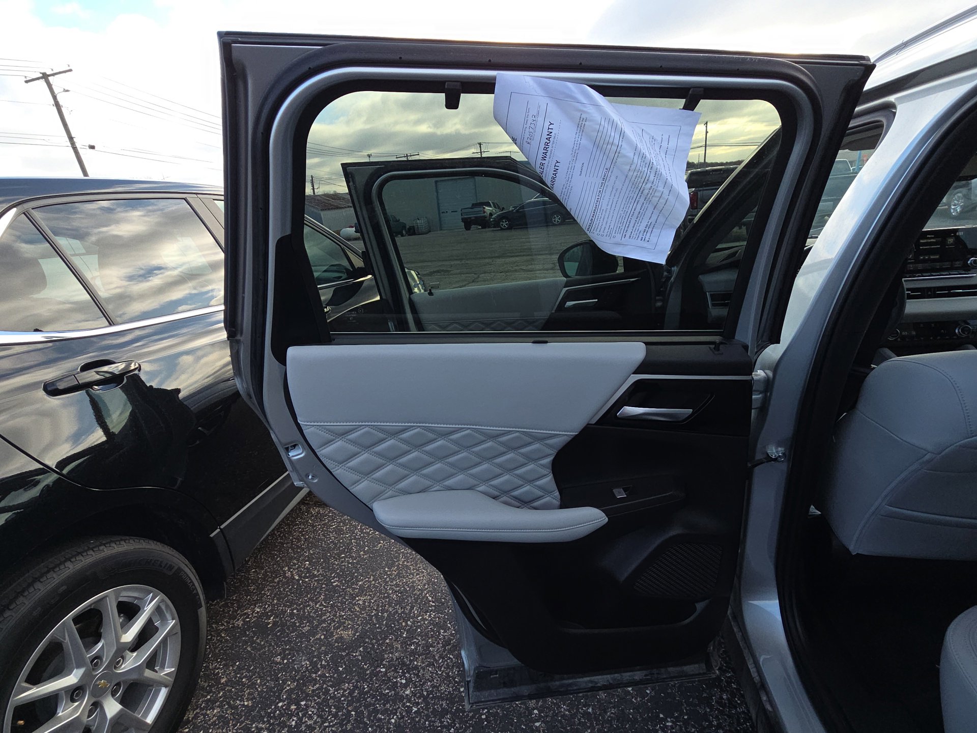 Used 2024 Mitsubishi Outlander SEL image 12