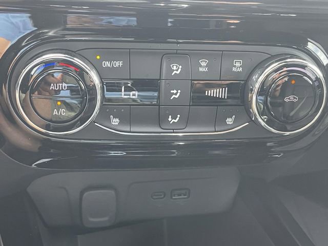 Certified 2025 Chevrolet Trax RS w/ Driver Confidence Package FWD image 17