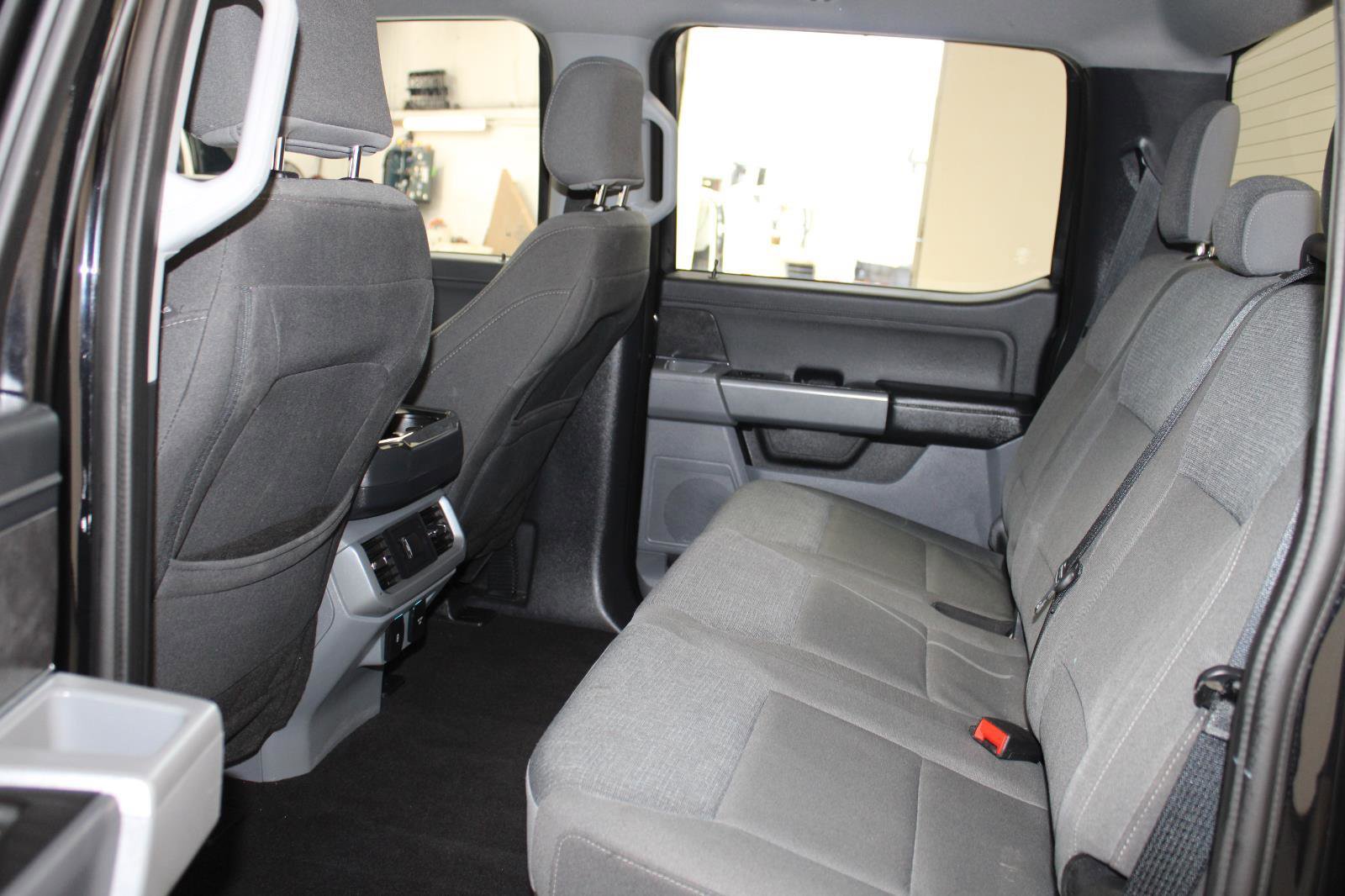 Used 2024 Ford F150 XLT w/ Mobile Office Package image 31