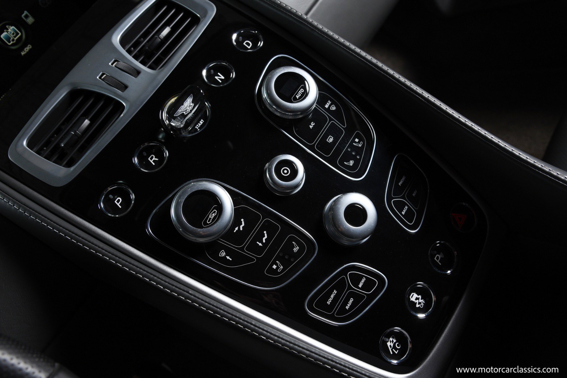 Used 2014 Aston Martin Vanquish Coupe RWD image 37
