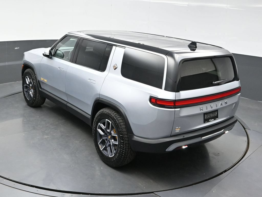 Used 2023 Rivian R1S Adventure AWD/4WD image 37