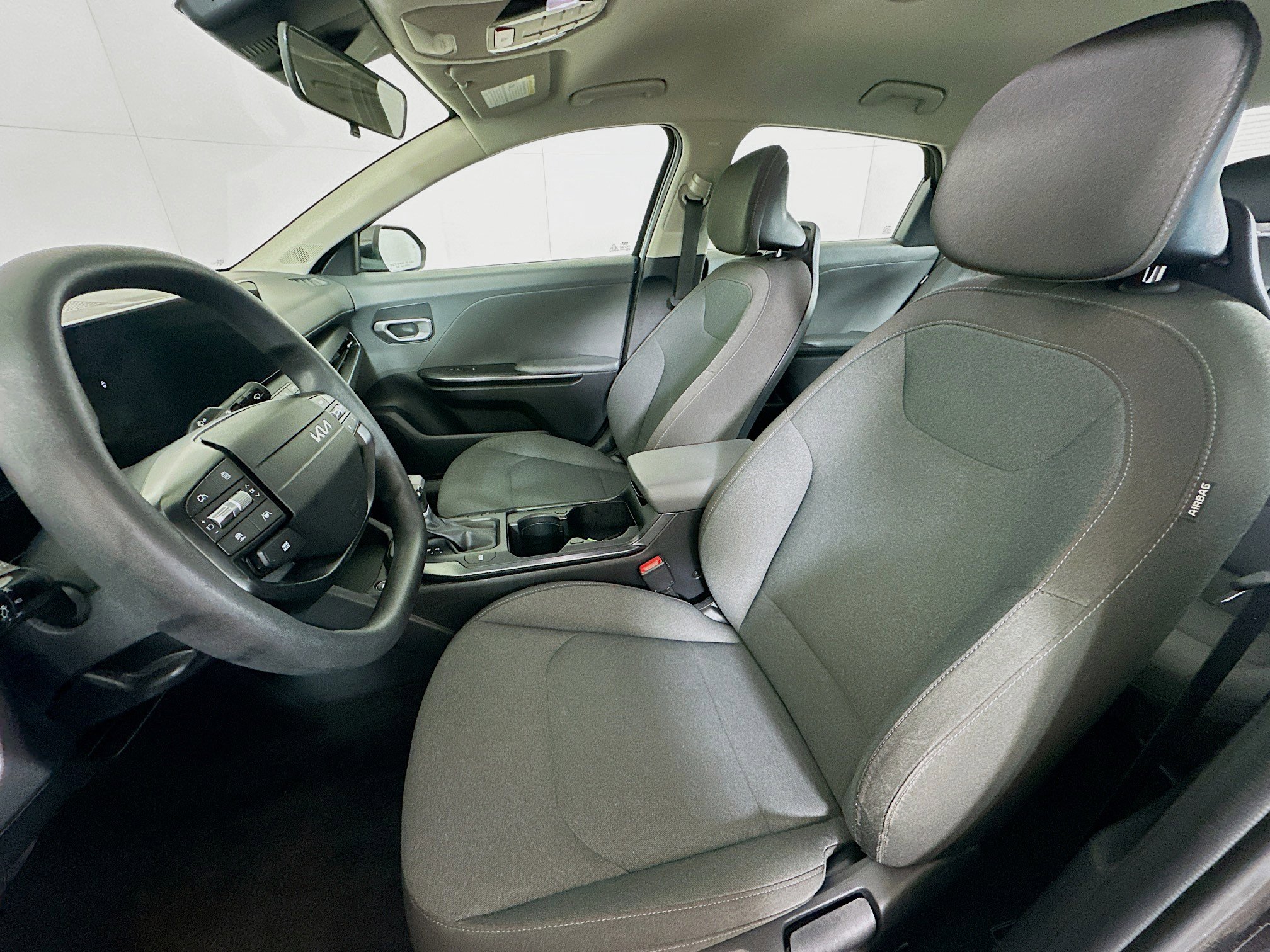 Used 2025 Kia K4 LXS image 13