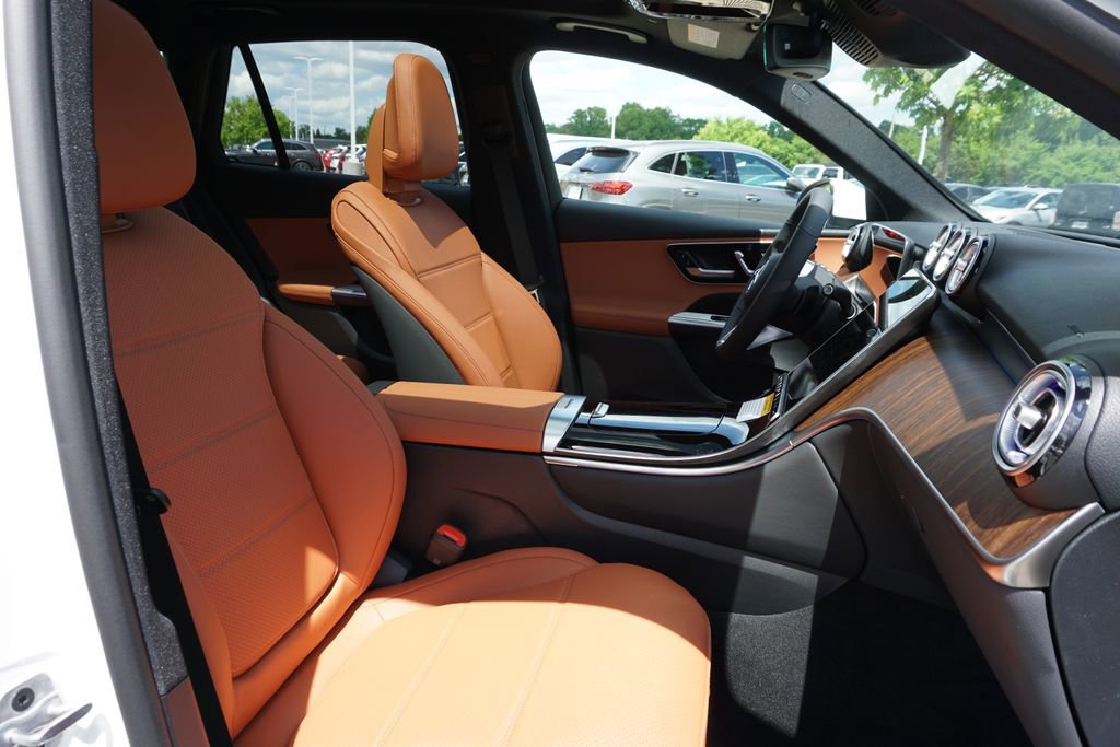 Certified 2025 Mercedes-Benz GLC 350e 4MATIC image 63
