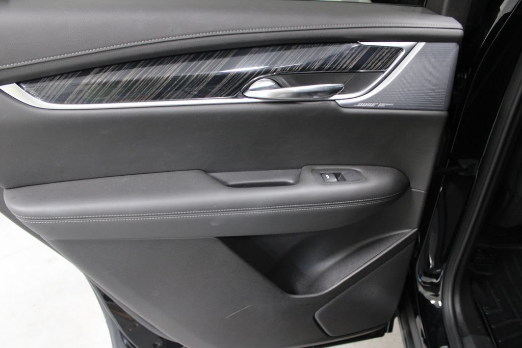 Used 2024 Cadillac XT6 Premium Luxury AWD/4WD image 20