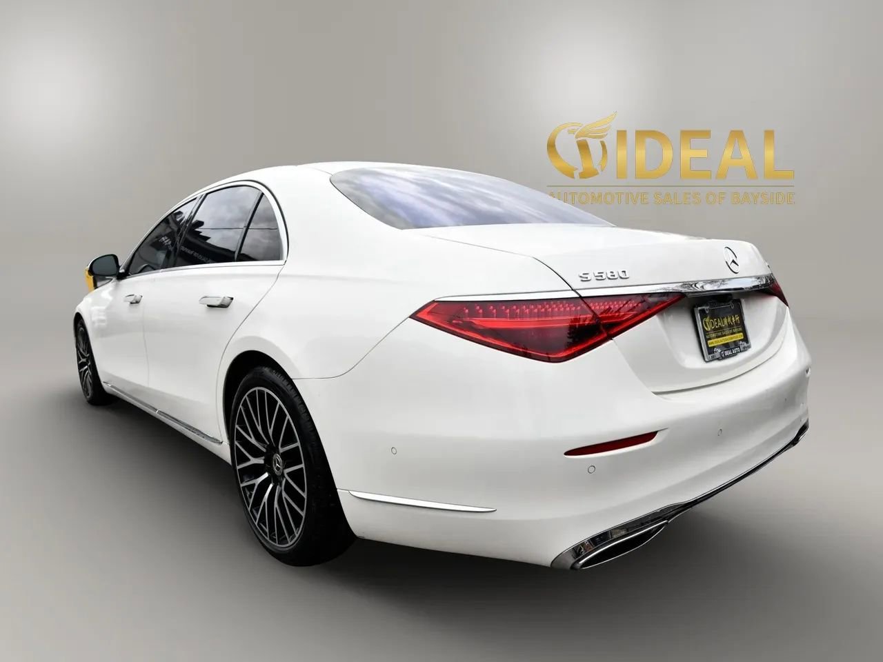 Used 2021 Mercedes-Benz S 580 4MATIC Sedan image 5