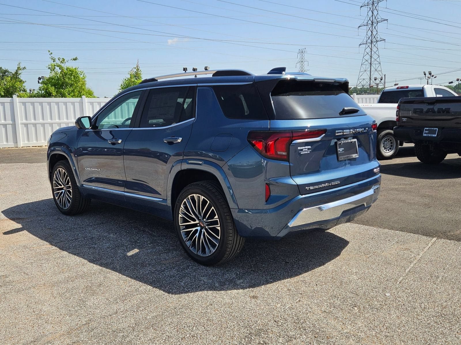New 2026 GMC Terrain Denali AWD/4WD image 3