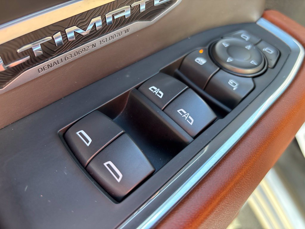 Used 2022 GMC Sierra 1500 Denali Ultimate AWD/4WD image 13