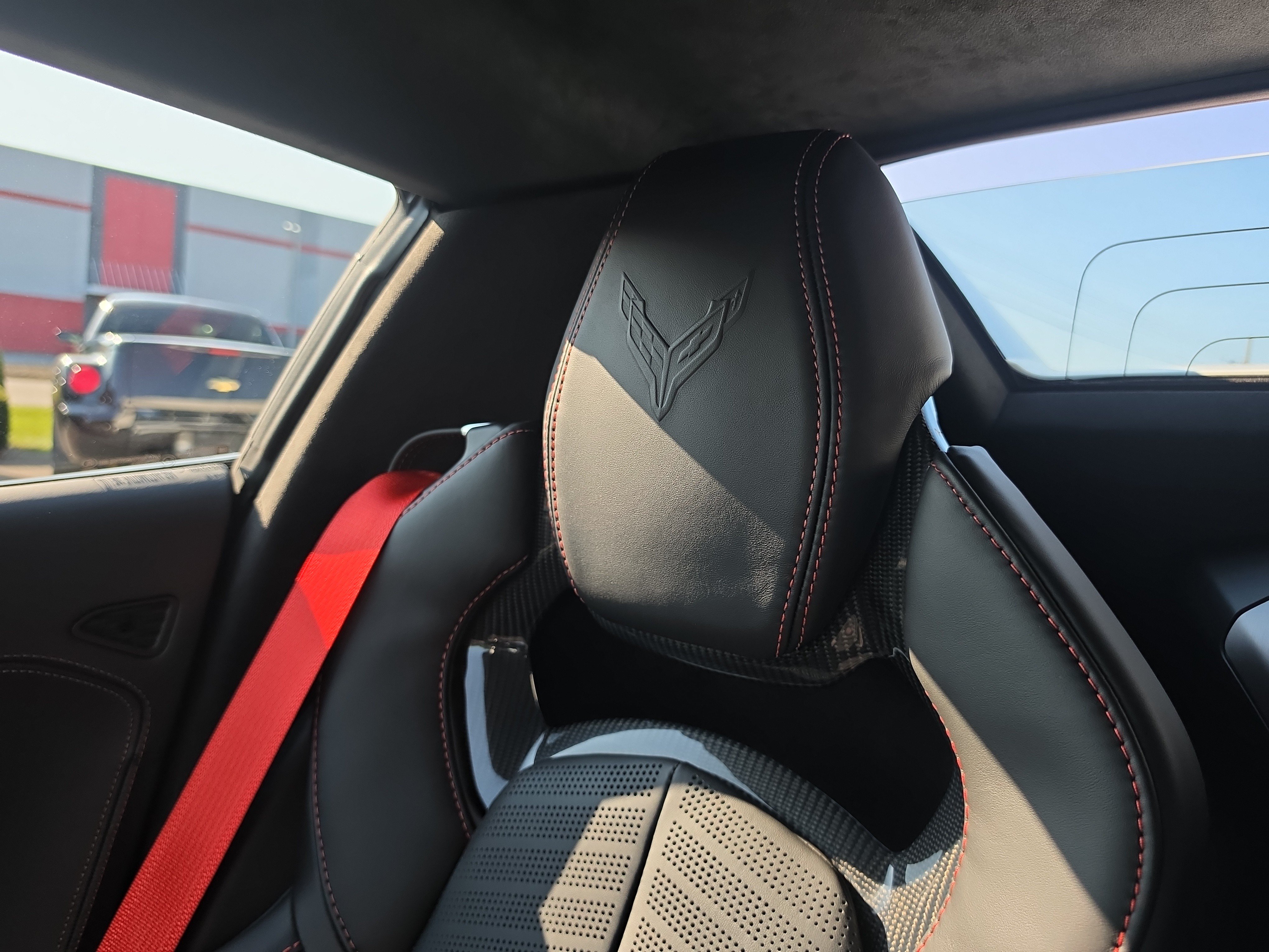 Used 2024 Chevrolet Corvette Stingray Premium Conv RWD image 36