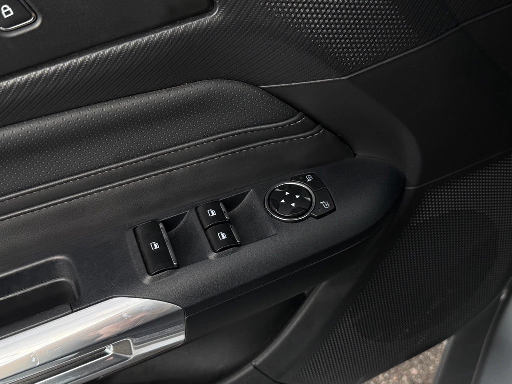 Used 2025 Ford Mustang Premium RWD image 26