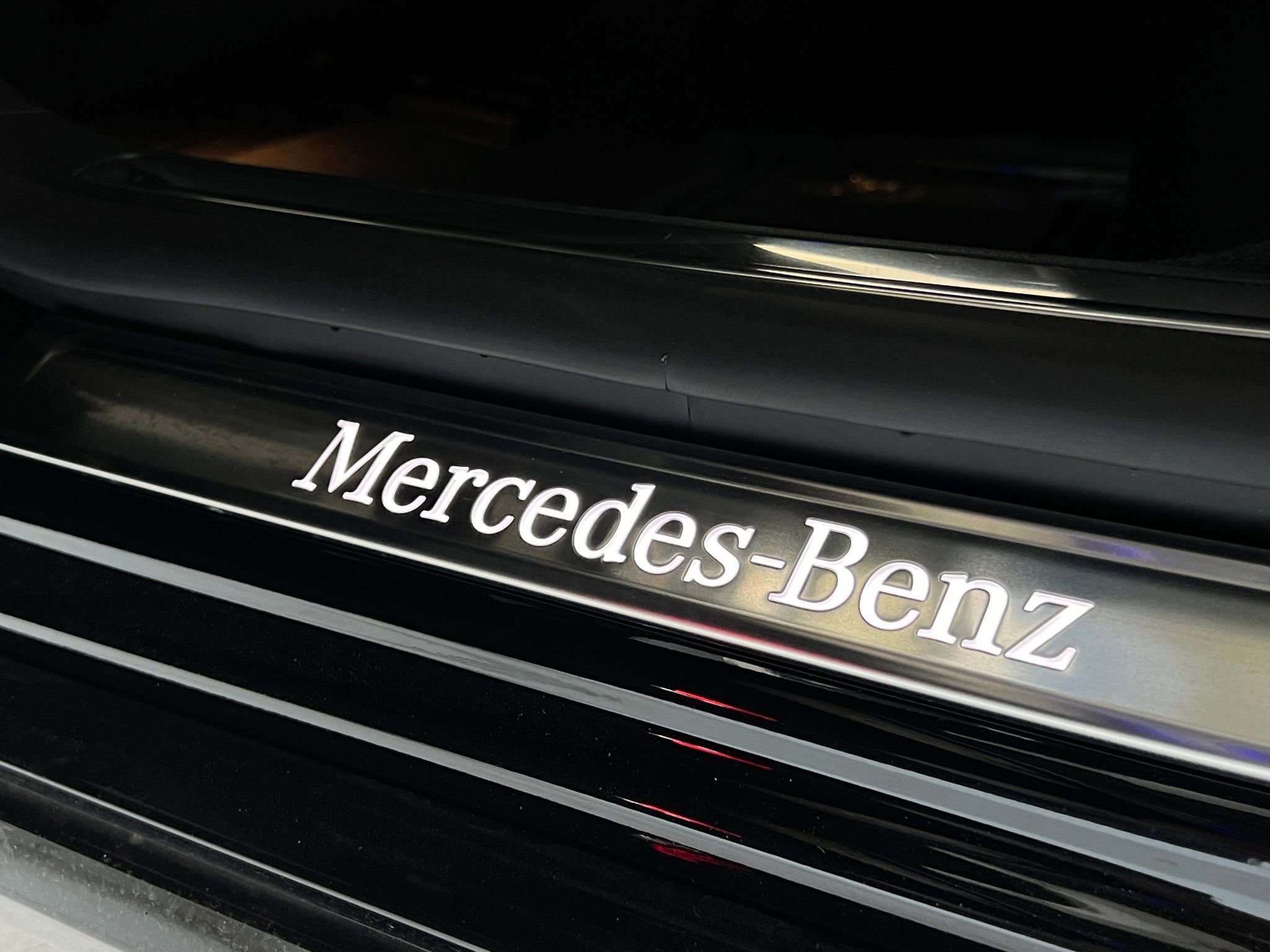 Used 2022 Mercedes-Benz S 580 4MATIC Sedan w/ Rear Seat Package image 31