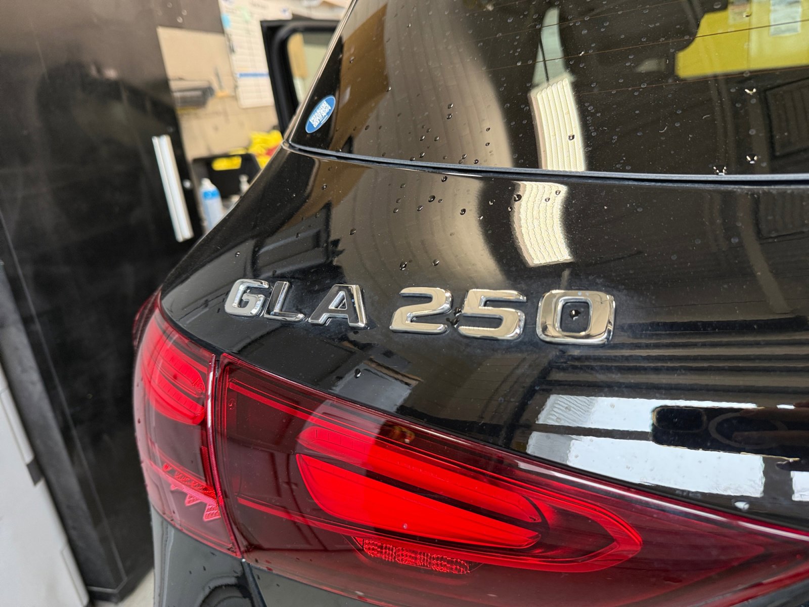 Certified 2025 Mercedes-Benz GLA 250 4MATIC image 24