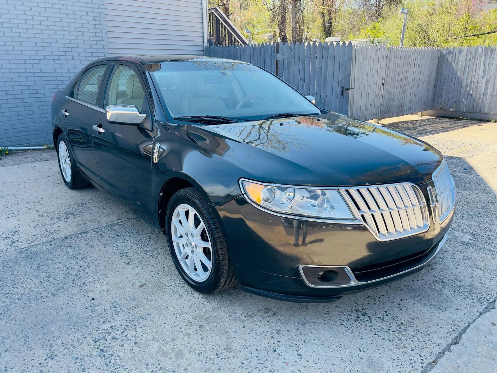 Used 2012 Lincoln MKZ AWD image 3