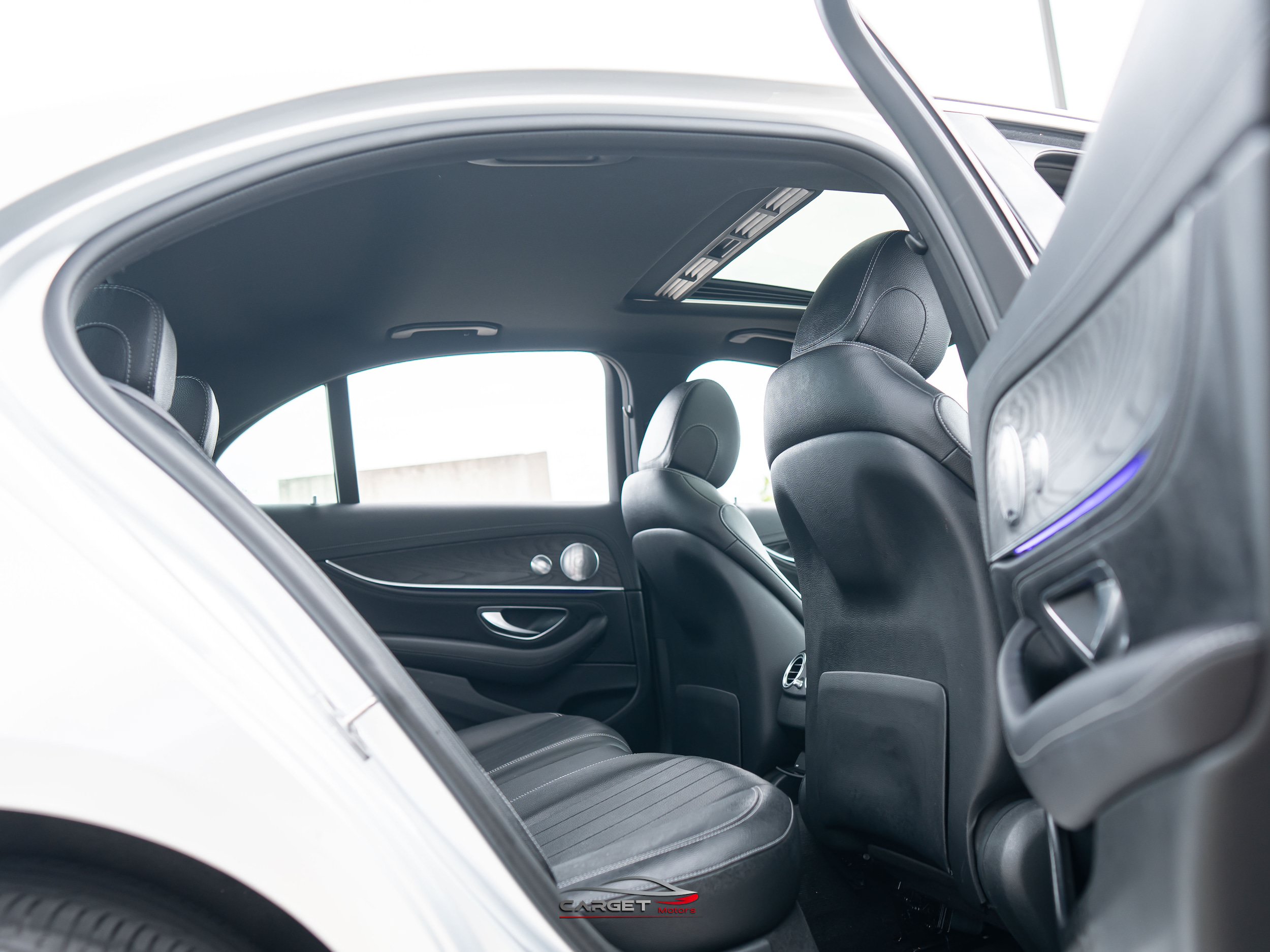 Used 2019 Mercedes-Benz E 300 4MATIC w/ Premium 1 Package image 19