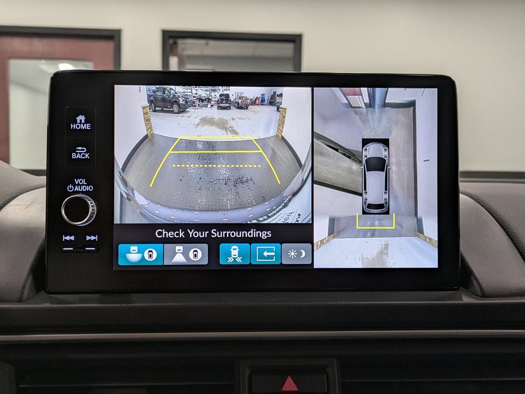 Used 2025 Honda Pilot Black Edition image 13