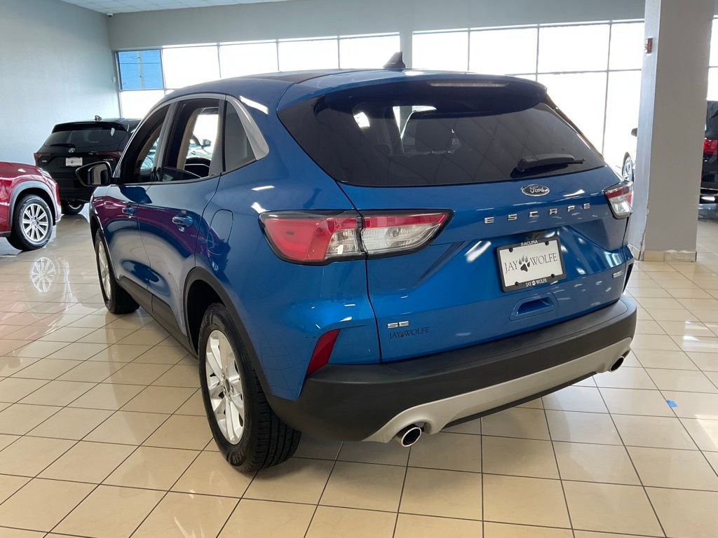 Used 2020 Ford Escape SE image 6