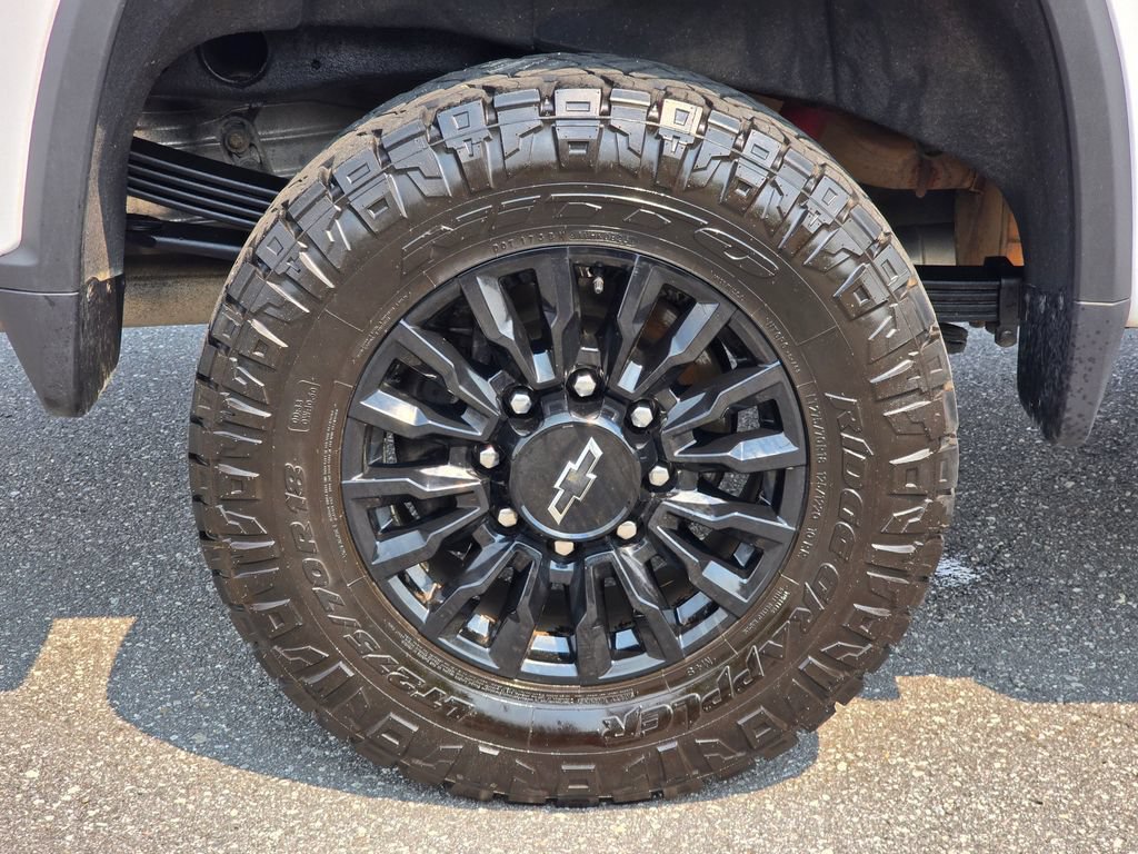 Certified 2024 Chevrolet Silverado 2500 LTZ w/ LTZ Plus Package AWD/4WD image 15