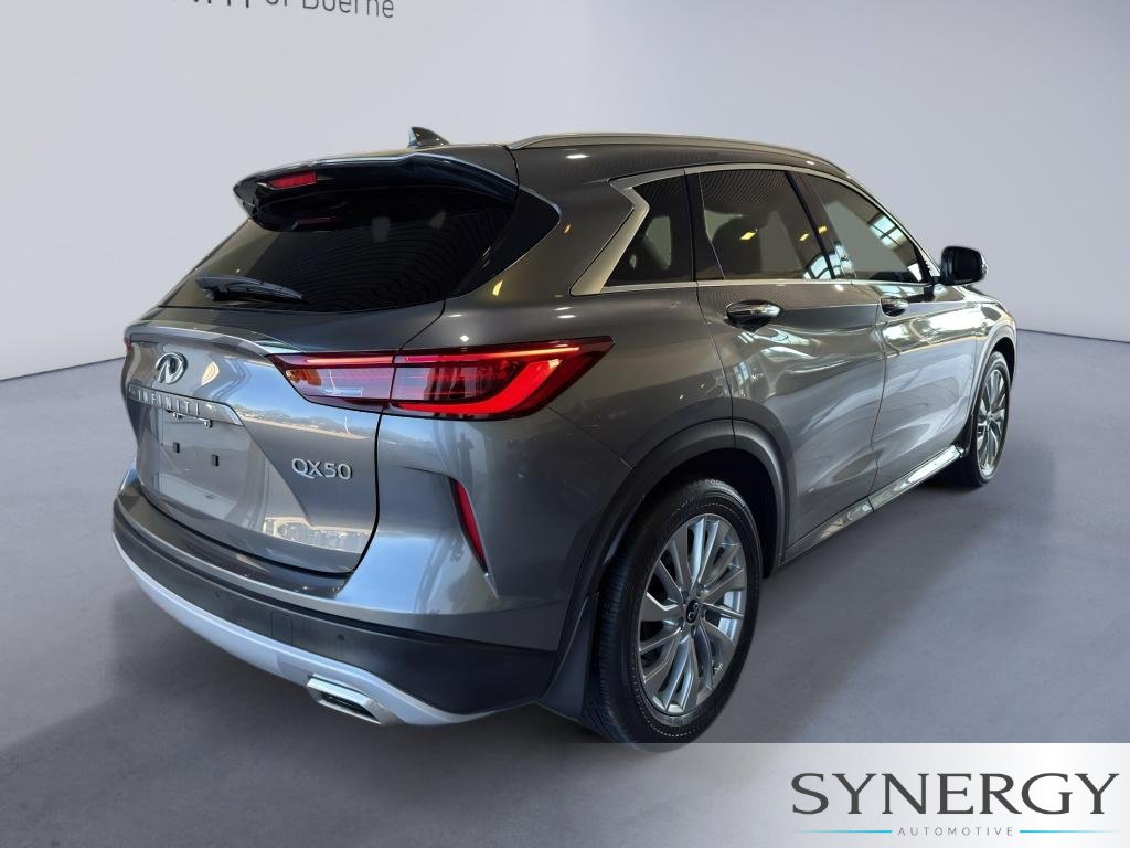 Certified 2023 INFINITI QX50 Luxe FWD image 4