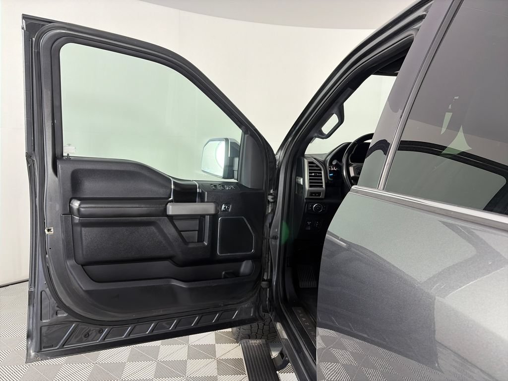 Certified 2018 Ford F150 Platinum w/ Equipment Group 701A Luxury AWD/4WD image 10