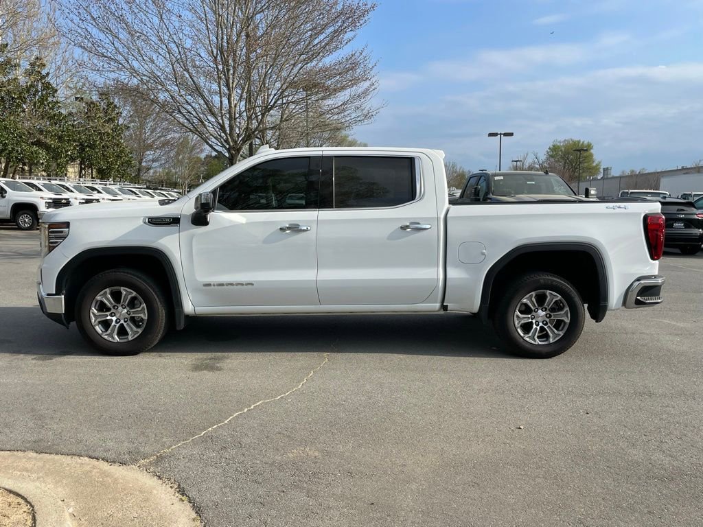 Used 2025 GMC Sierra 1500 SLT AWD/4WD image 4