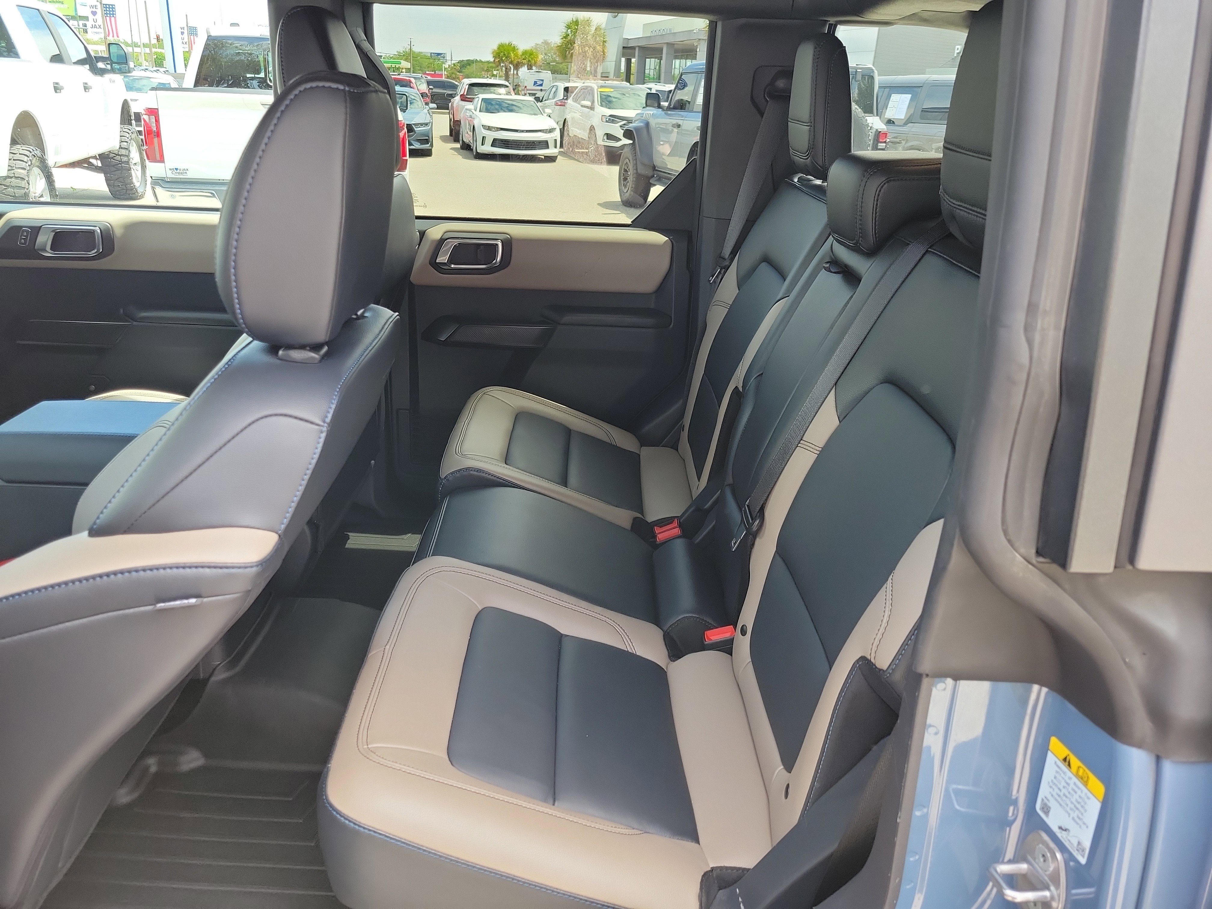 Used 2024 Ford Bronco Wildtrak image 15