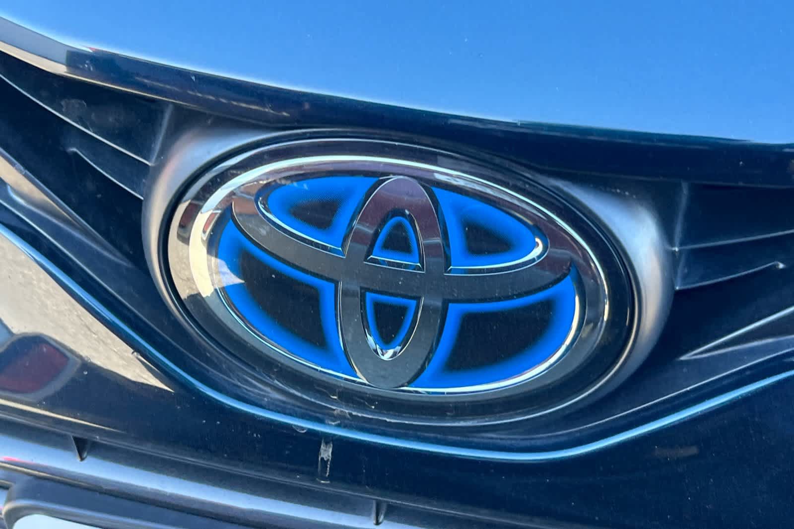 Used 2021 Toyota Camry LE FWD image 13